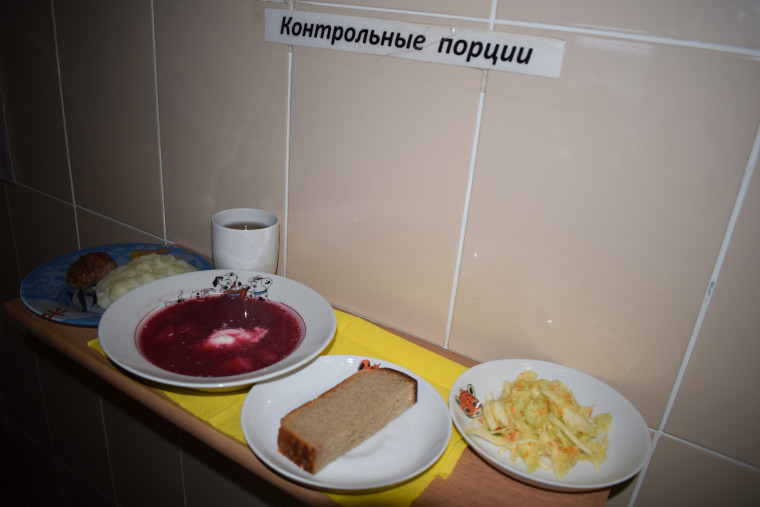 Специалисты городского управления образования рассказали об организации питания в детских садах Иванова.