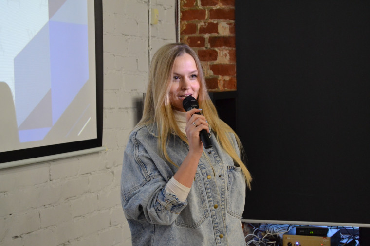 В областном центре вручили общественные награды добровольцам.