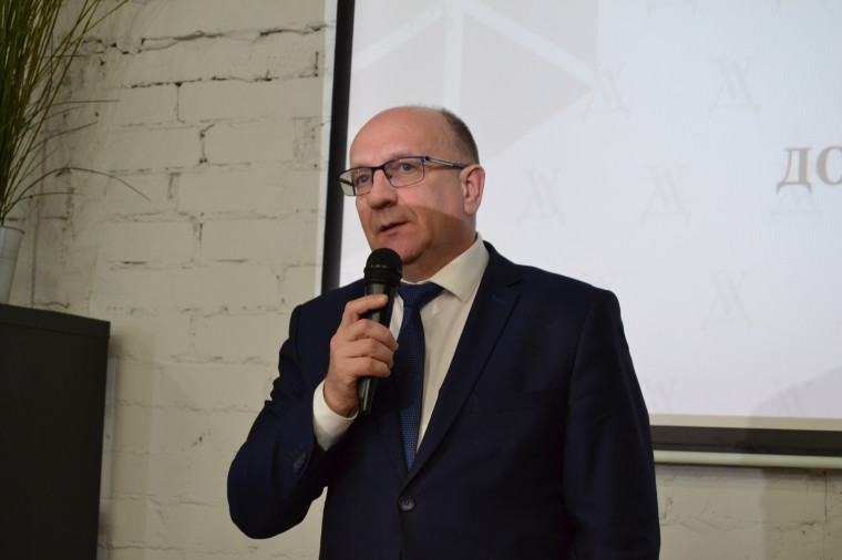 В областном центре вручили общественные награды добровольцам.