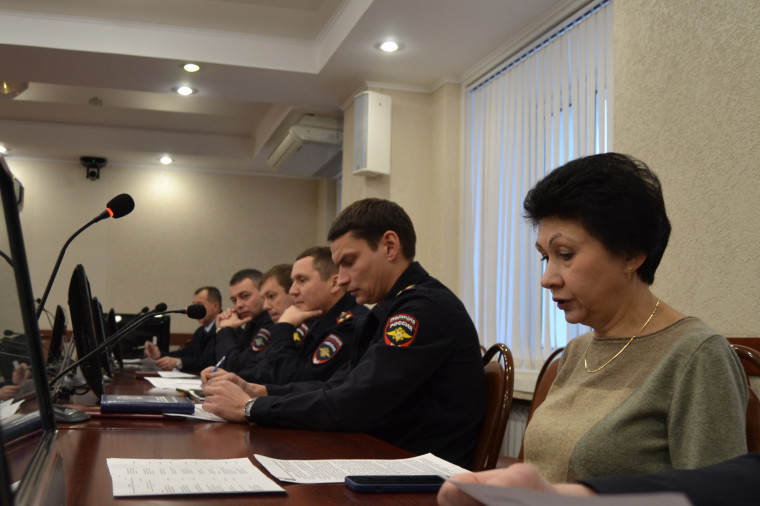 В мэрии состоялось очередное заседание муниципальной антинаркотической комиссии.